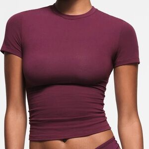 SKIMS Cotton Jersey T-Shirt - Deep Berry
